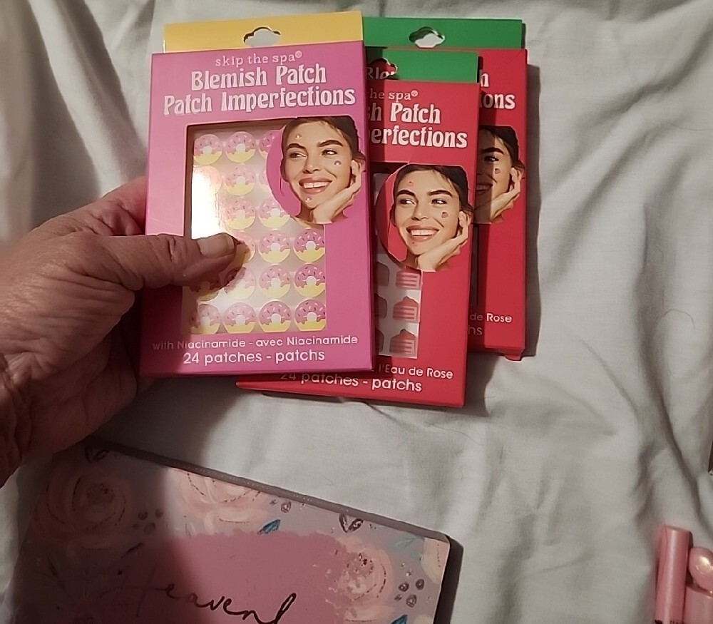 Self Care And Makeup Bundle 46 Items - Picture 7 of 16